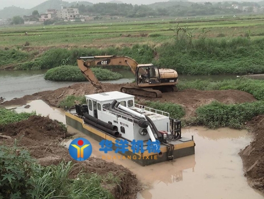 廣西射吸式抽沙船在現(xiàn)場(chǎng)